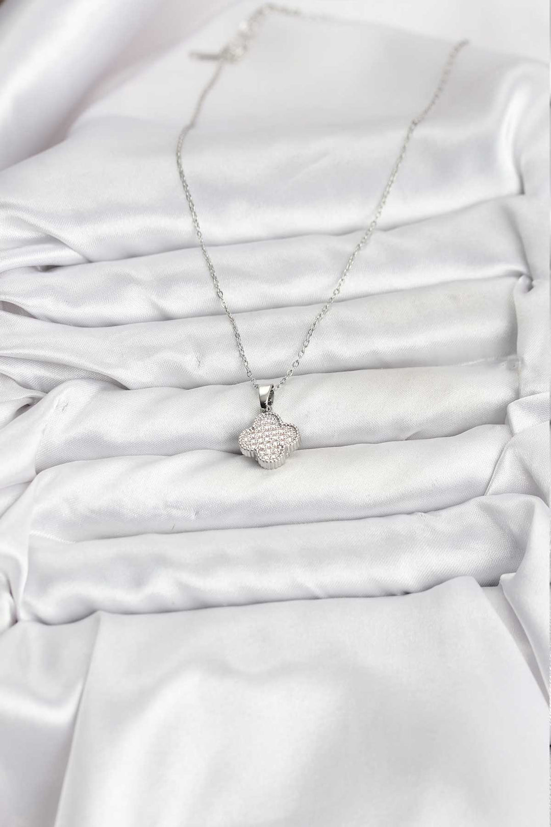 EBJ 316L Stainless Steel Chain Silver Color Clover Model Women's Necklace with Zircon Stone - Polatsk