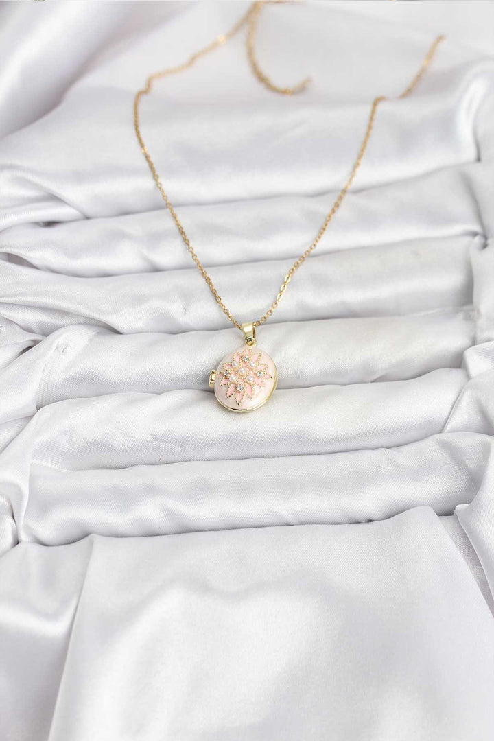 EBJ 316L Çelik Zincir Gold Renk Mineli Lotus Model Açılabilir Kadın Kolye - Enschede