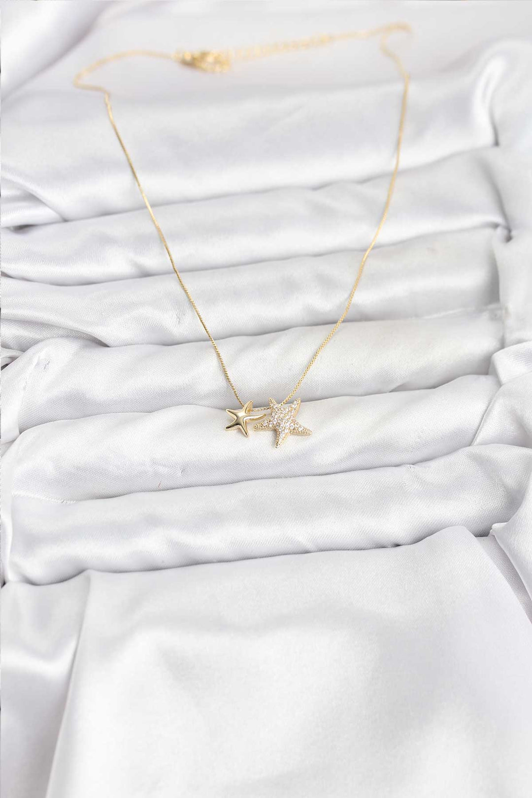EBJ Gold Renk Pirinç Minimal Yıldız Model Kadın Kolye - Tonalá