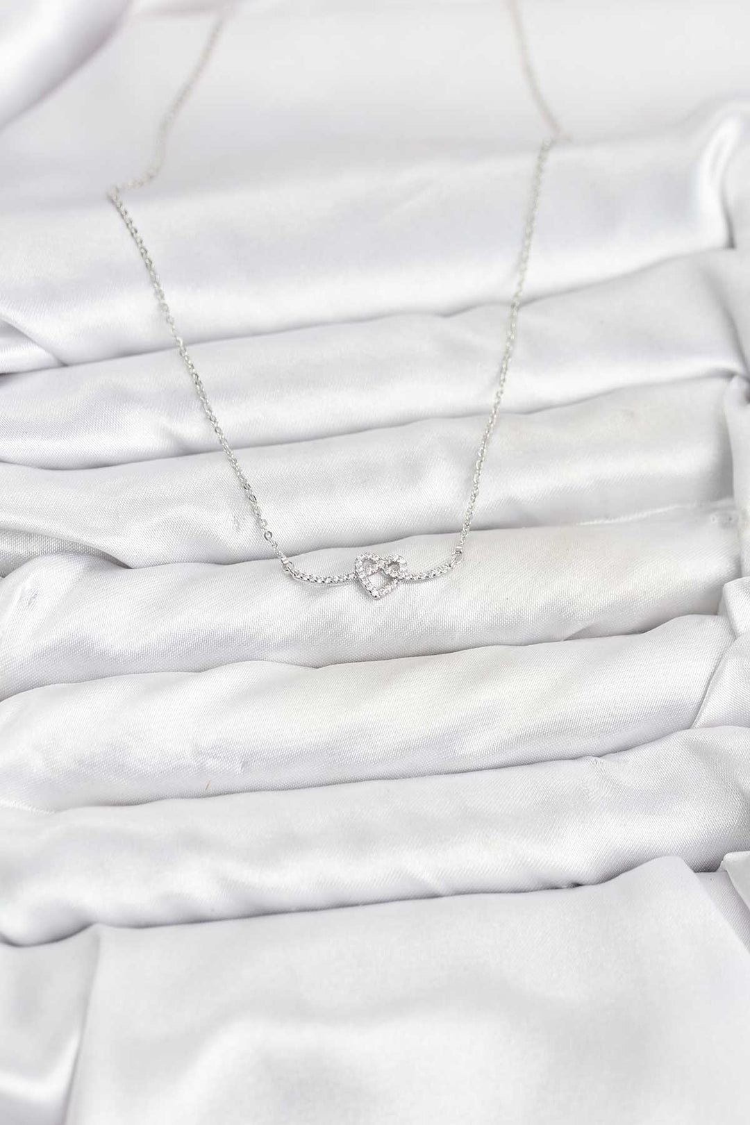 EBJ Pirinç Gümüş Renk Düğüm Kalp Model Kadın Kolye - Nijkerk