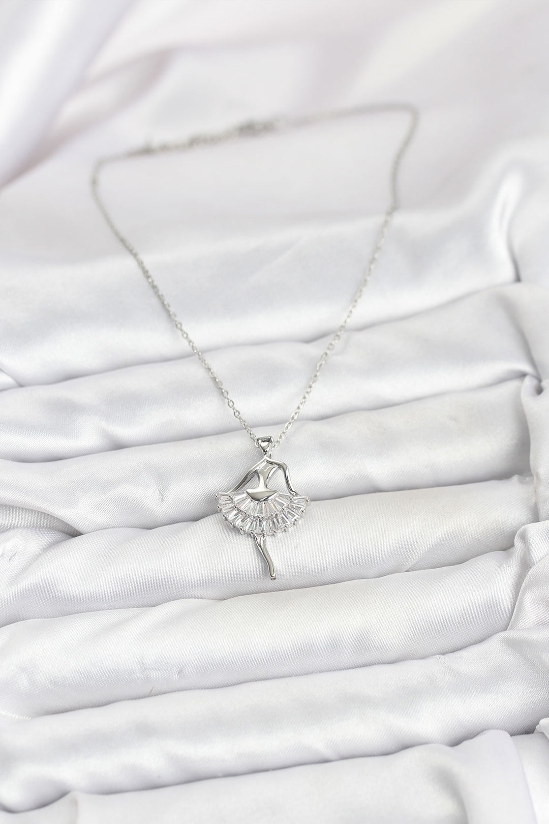 EBJ 316L Çelik Gümüş Renk Balerin Model Kadın Kolye - Palmerston North