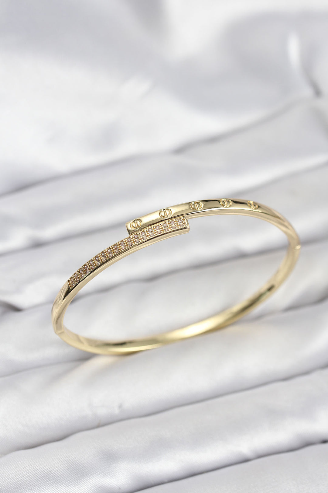 EBJ Rice Gold Color Zircon Stone Women's Cuff Bracelet - Wyoming