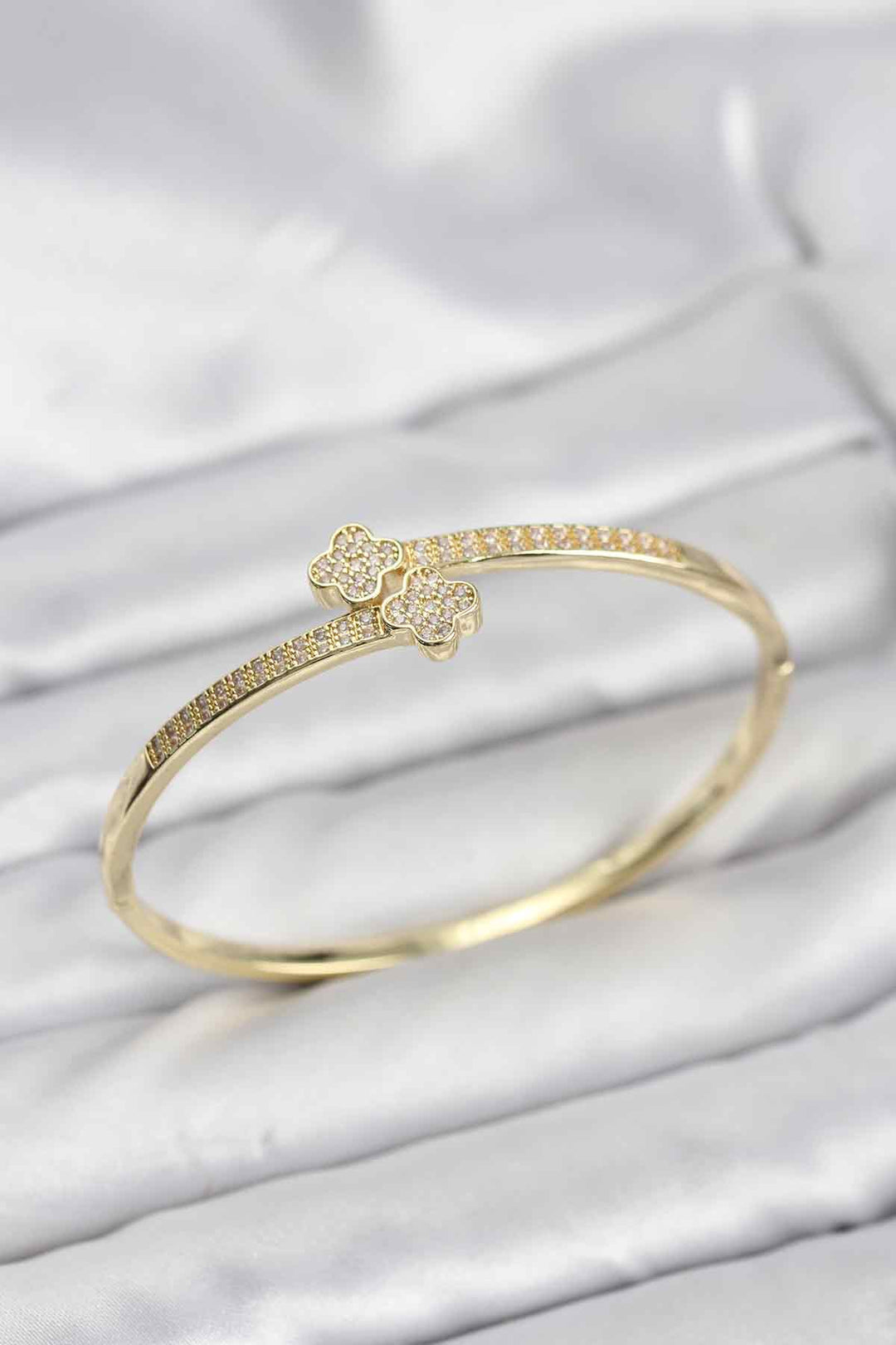 EBJ Rice Gold Color Clover Model Women's Cuff Bracelet with Zircon Stone - Rochester