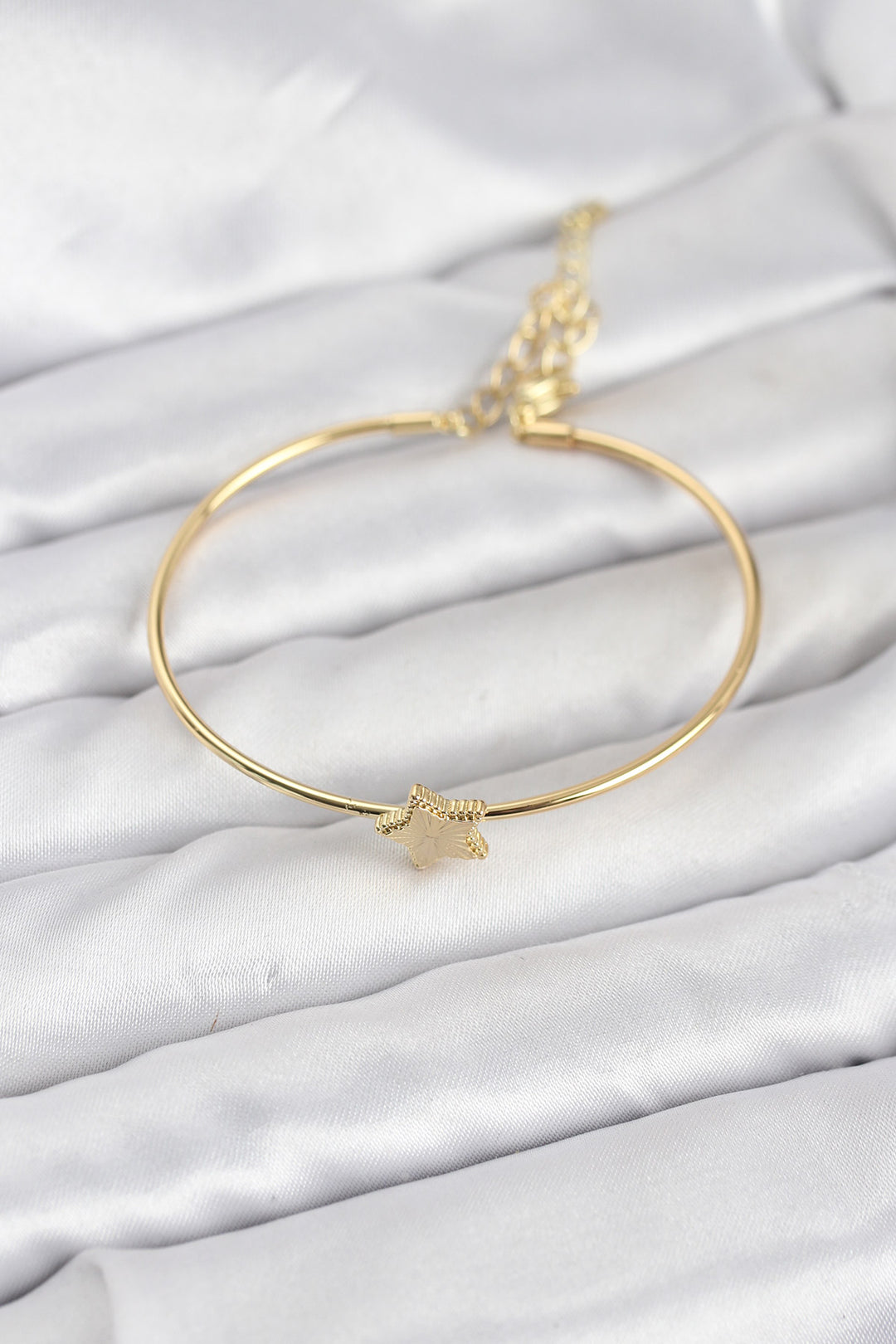 EBJ Star Model Gold Color Women's Bracelet - Backnang