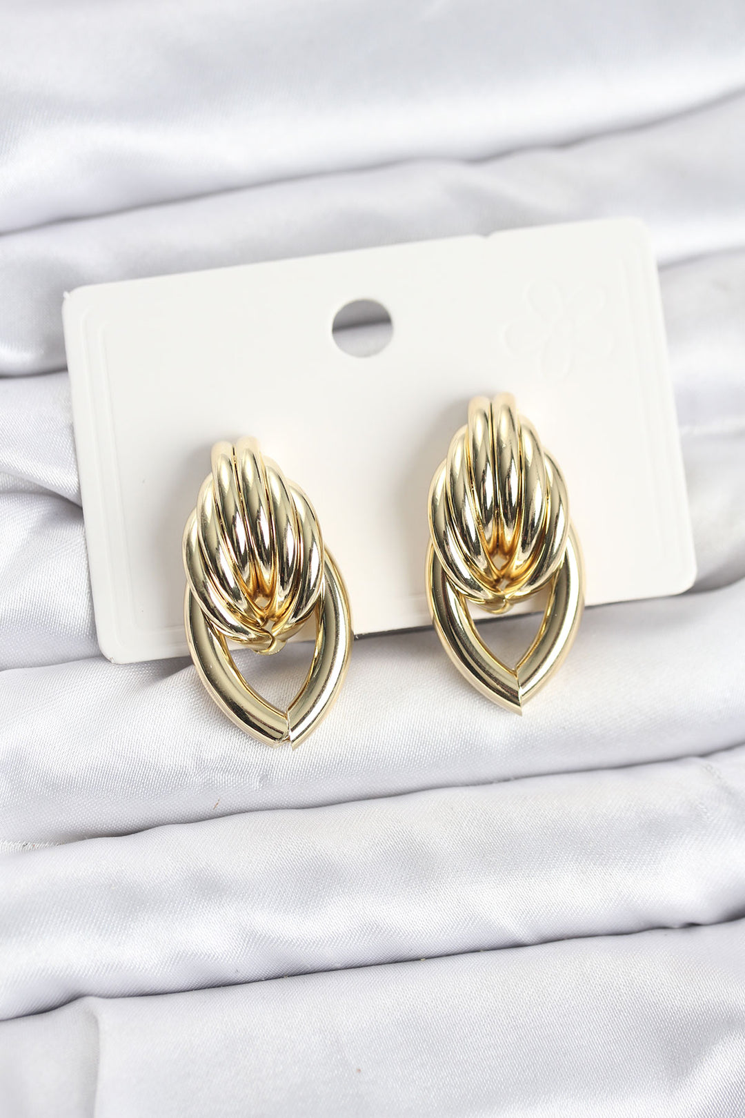 EBJ Pirinç Gold Renk Sarmal Damla Model Vintage Kadın Küpe - Senigallia