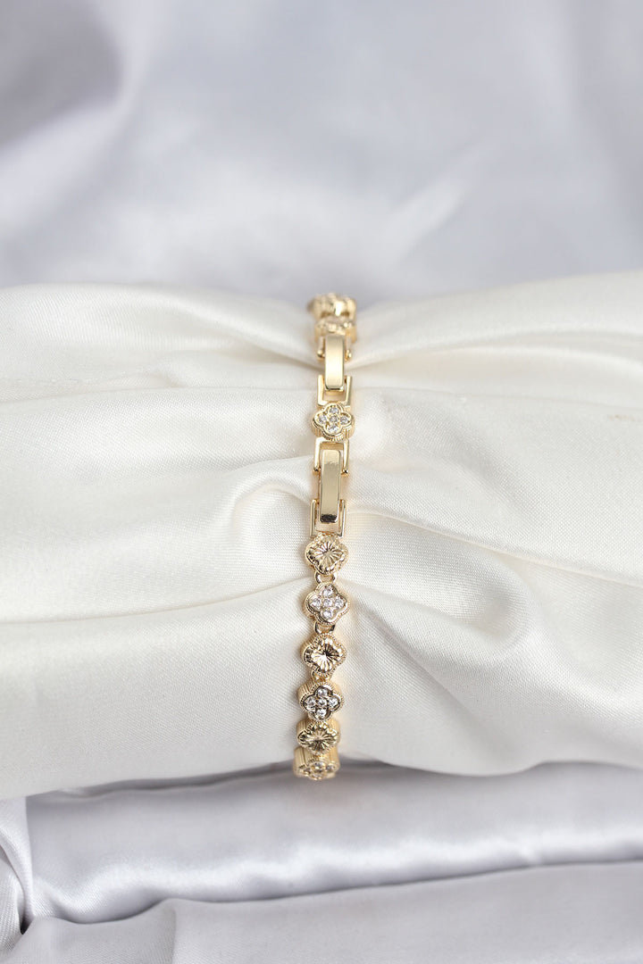 EBJ Rice Gold Color VIP Series Sequential Clover Model Zircon Stone Women's Bracelet - Lower Merion