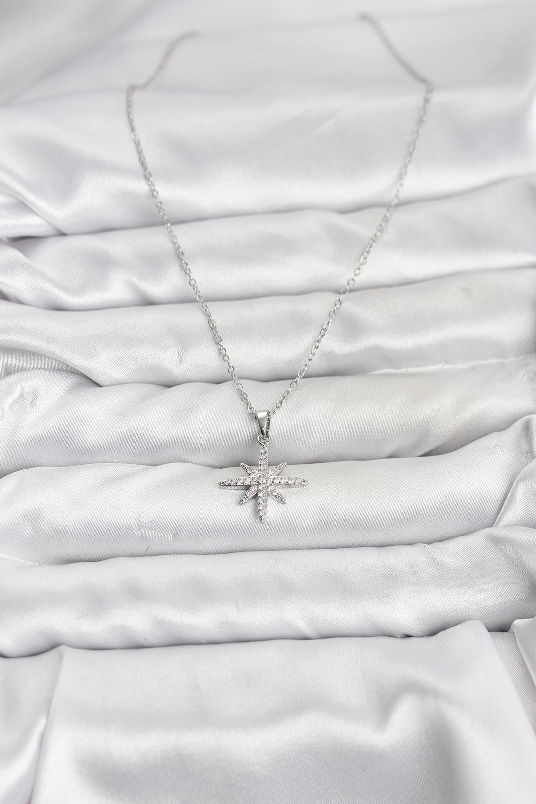 EBJ 316L Stainless Steel Chain Silver Color North Star Model with Zircon Stone Women's Necklace - Florin