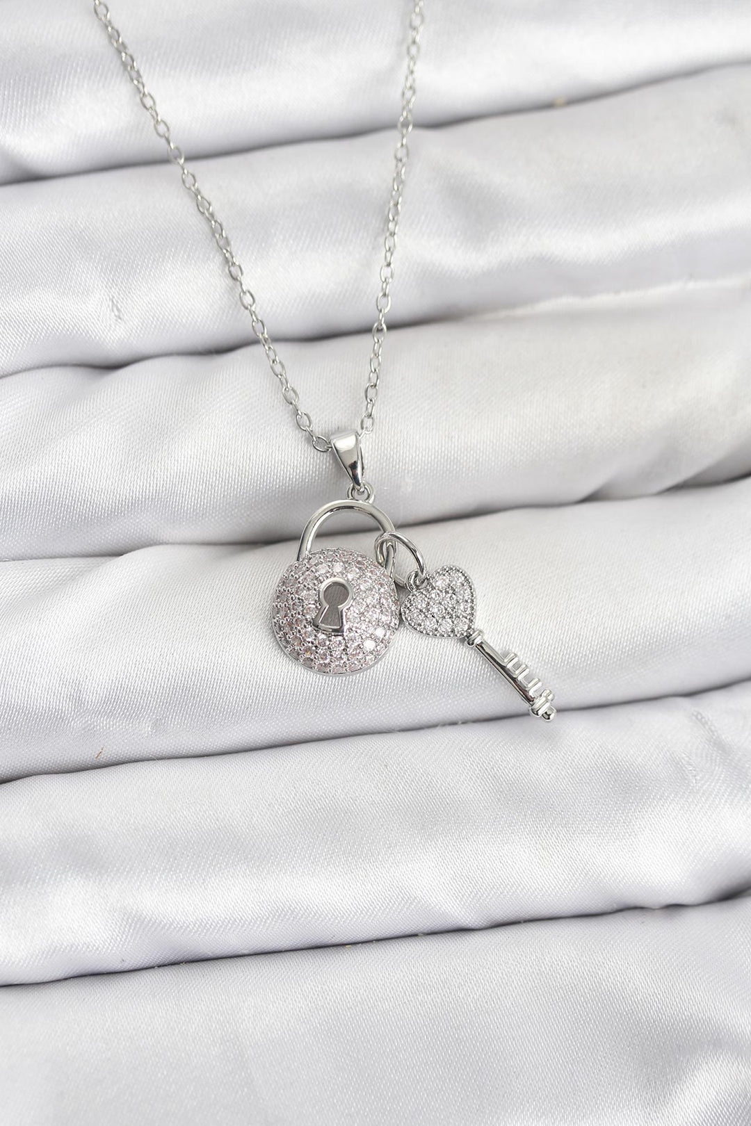 EBJ 316L Stainless Steel Chain Silver Color Lock Key Model Zircon Stone Women's Necklace - Agrigento
