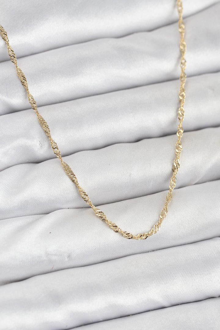 EBJ CM 14K Gold Renk Yassı Burgulu Model Kadın Kolye - Pátzcuaro