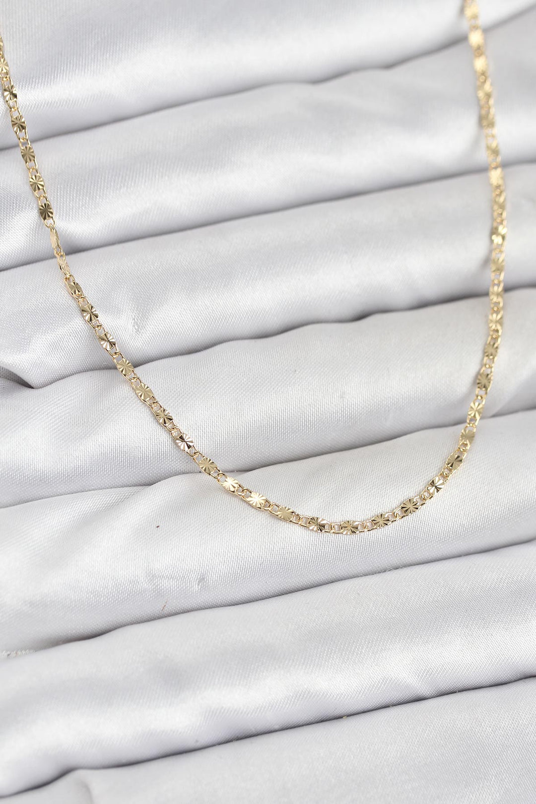 EBJ CM 14K Gold Renk Lazer İnce Zincirli Kadın Kolye - Canberra