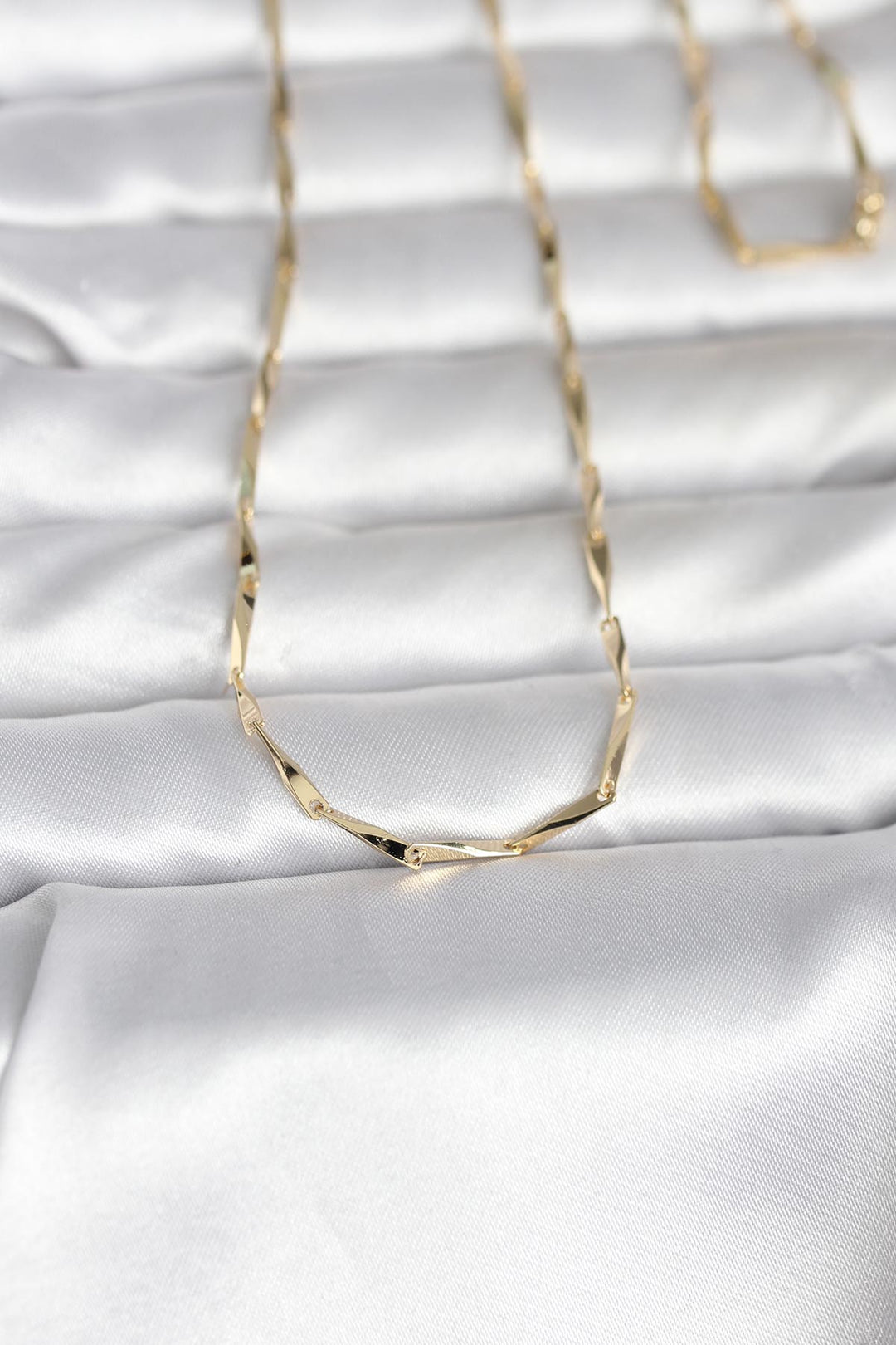 EBJ CM 14K Gold Renk Kesme Çubuk Zincirli Model 60 cm Kadın Kolye - Leesburg