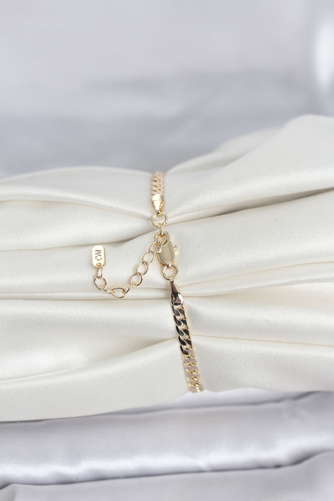 EBJ CM 14K Gold Renk Zincirli Model Kadın Bileklik - Great Yarmouth