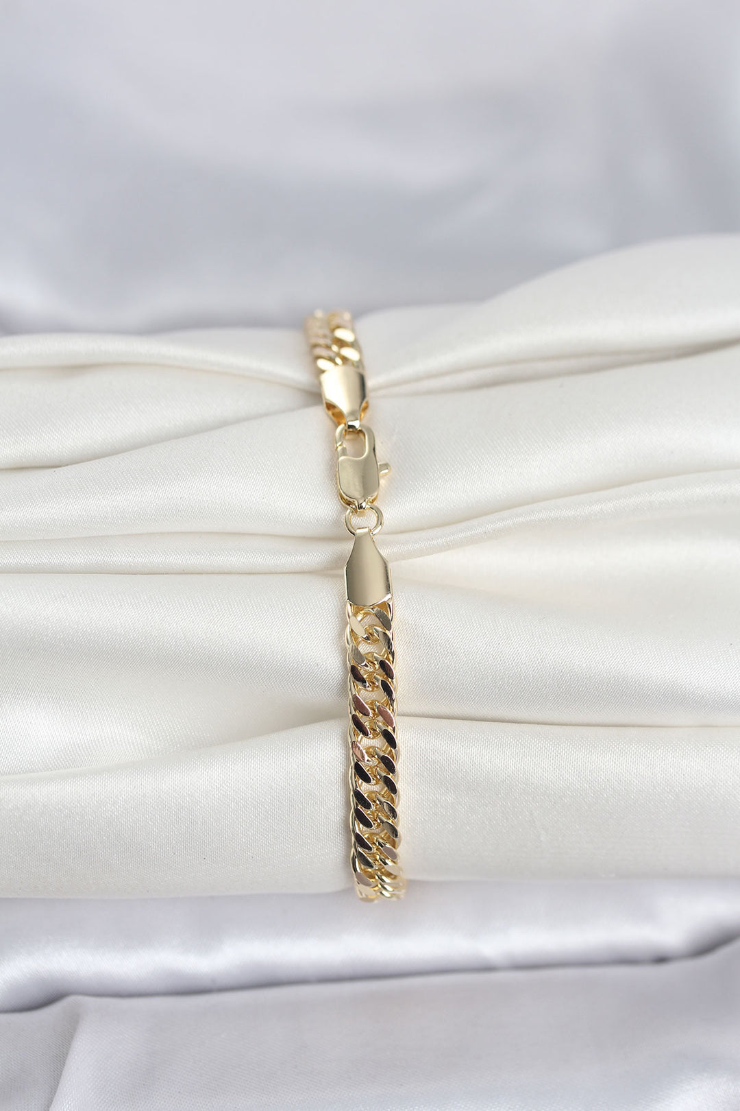 EBJ CM 14K Gold Renk Kalın Zincir Model Kadın Bileklik - Kassel