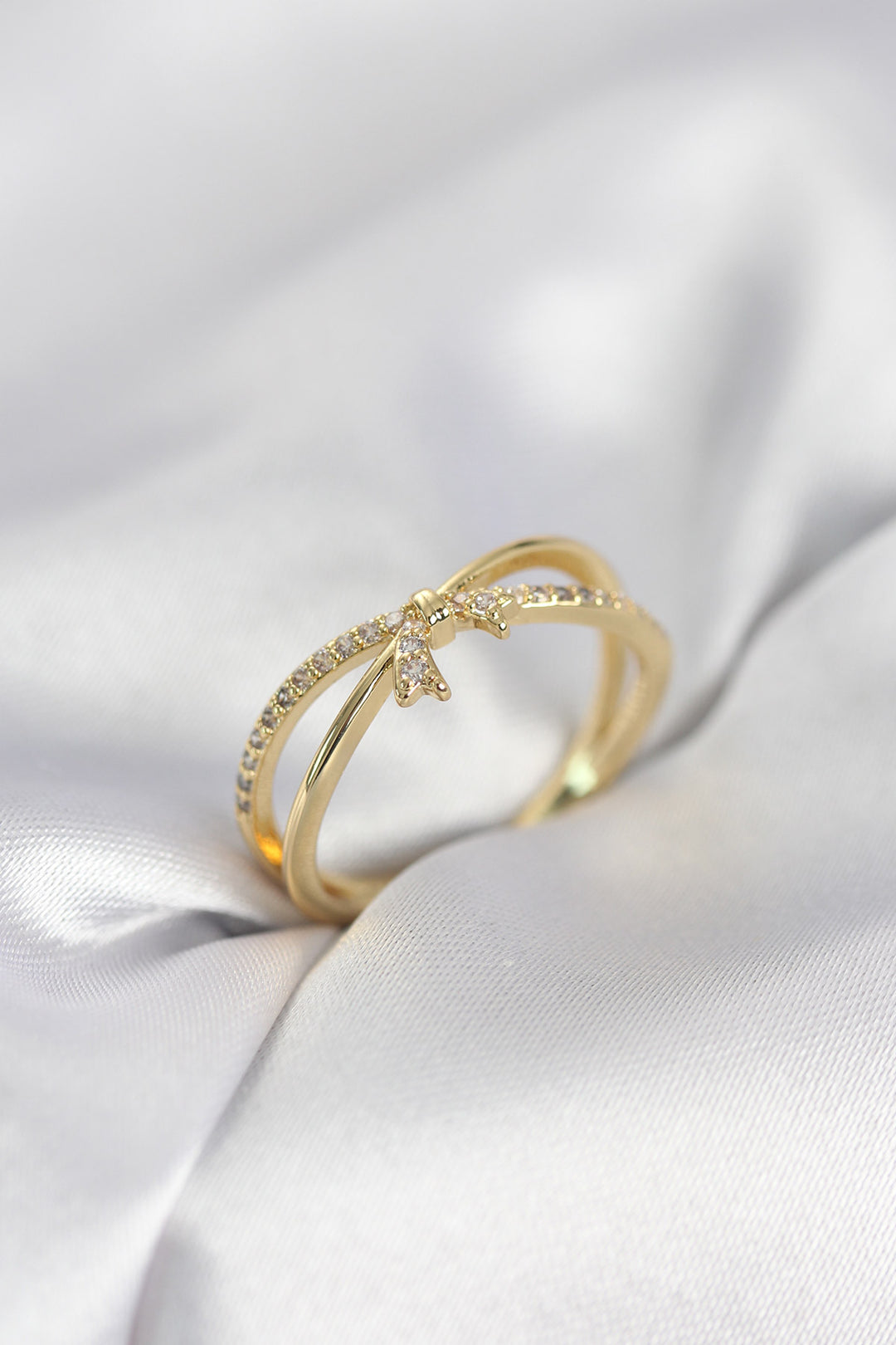 EBJ Gold Renk Zirkon Taşlı Fiyonk Model Kadın Yüzük - Monroe