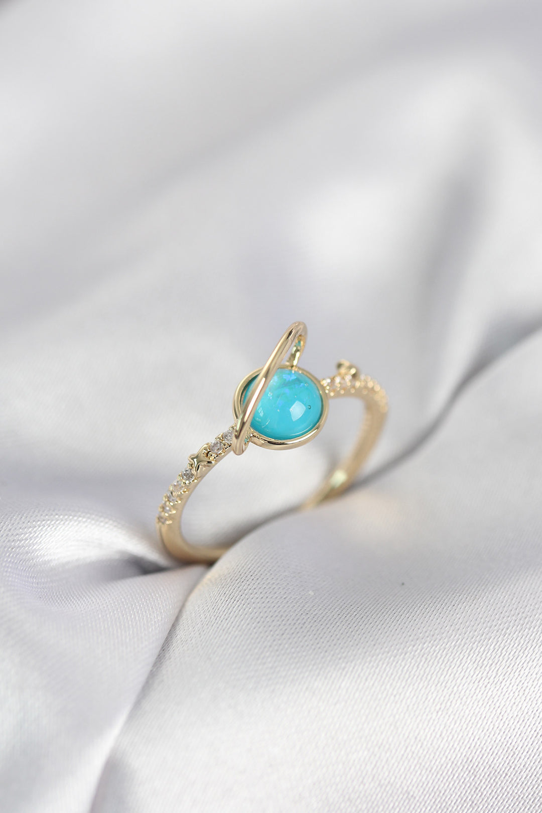 EBJ Gold Renk Zirkon Taşlı Satürn Model Kadın Yüzük - Casa Grande