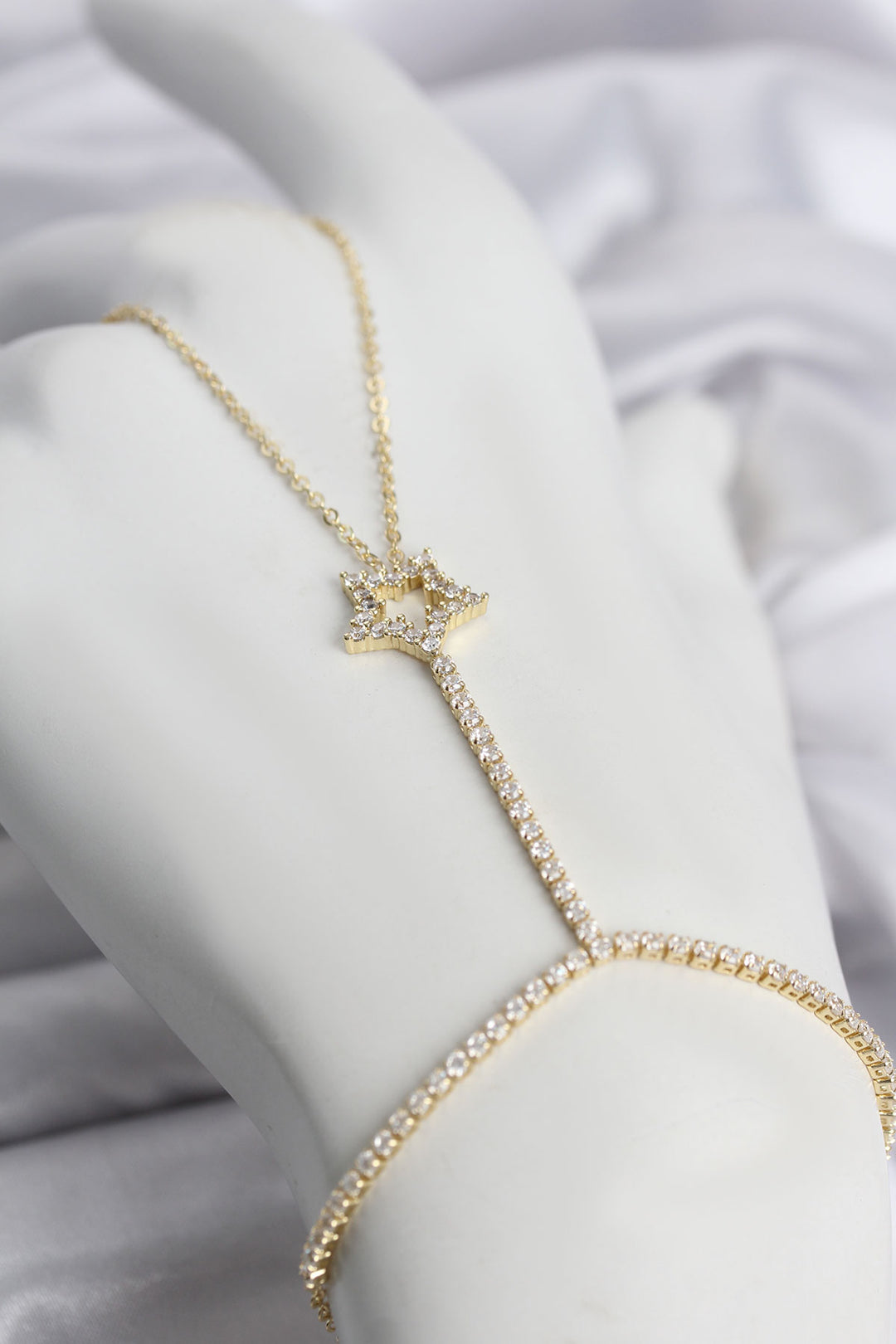 EBJ Gold Renk Pirinç Zirkon Taşlı Yıldız Model Şahmeran - Knoxville
