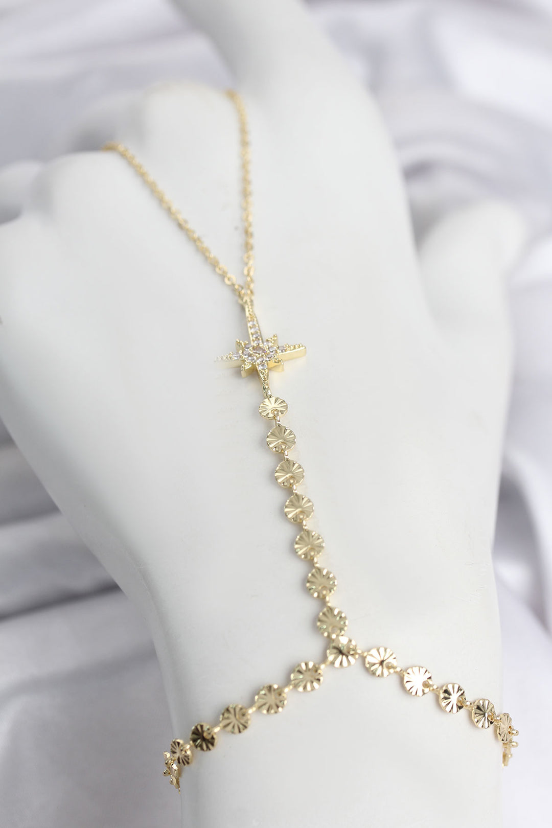 EBJ Gold Renk Pirinç Kutup Yıldızı Zirkon Taşlı Şahmeran - Lake Oswego