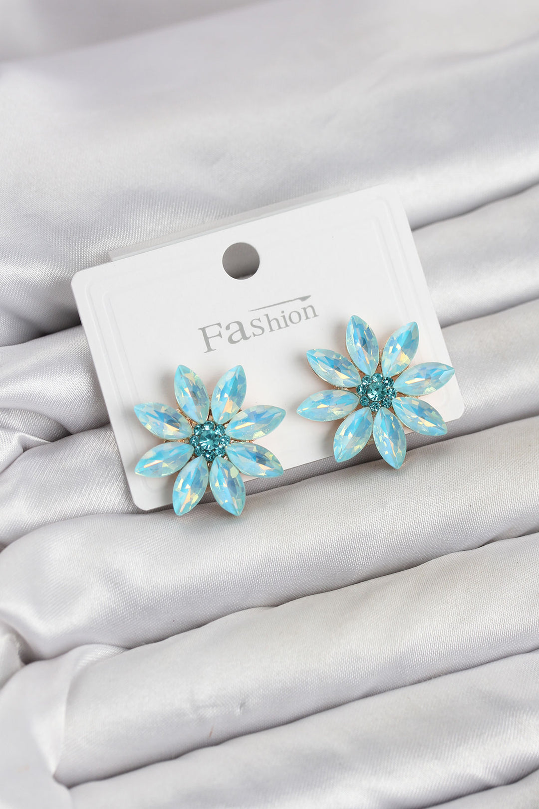EBJ Buz Mavisi Renk Kristal Taşlı Lotus Çiçek Model Kadın Küpe - Southend