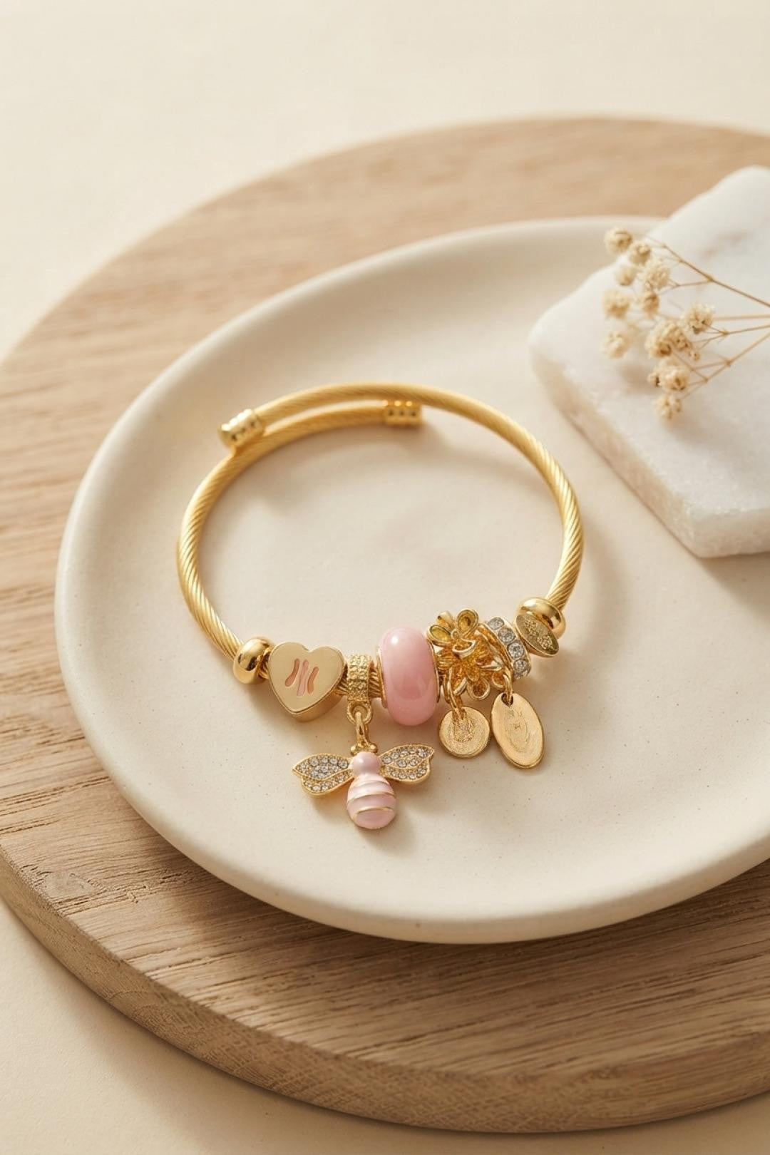 EBJ Kalp ve Arı Model Pembe Charmlı Bileklik - Ocotlán