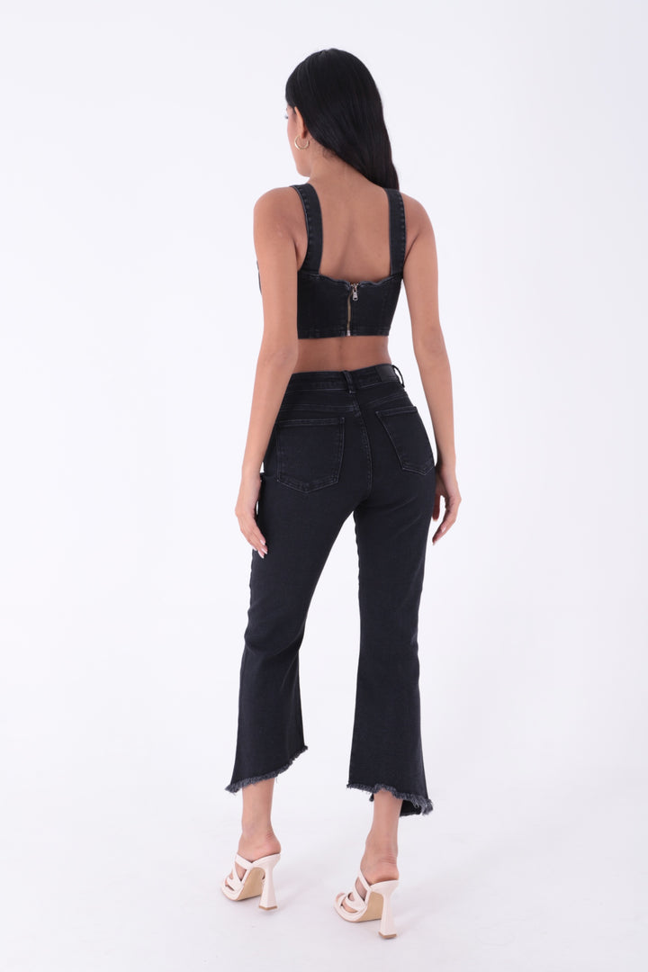 بنطلون جينز XLJ Mom Fit بأرجل واسعة غير متماثلة - جيلا
