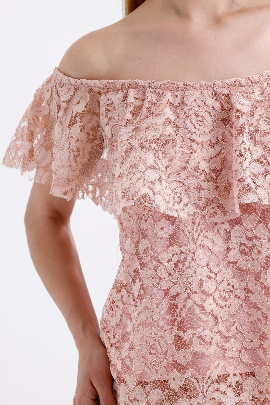 SNS Sense Powdered Lace Shorts and Blouse Set - Iormughanlo