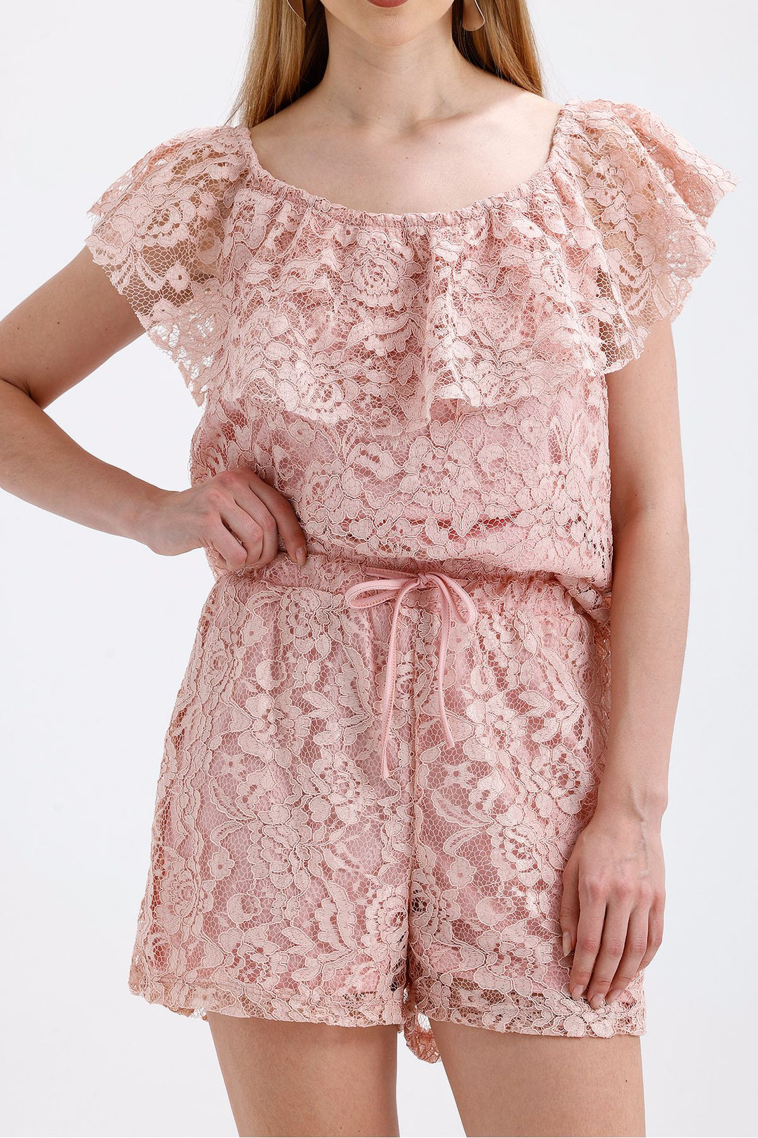 SNS Sense Powdered Lace Shorts and Blouse Set - Iormughanlo