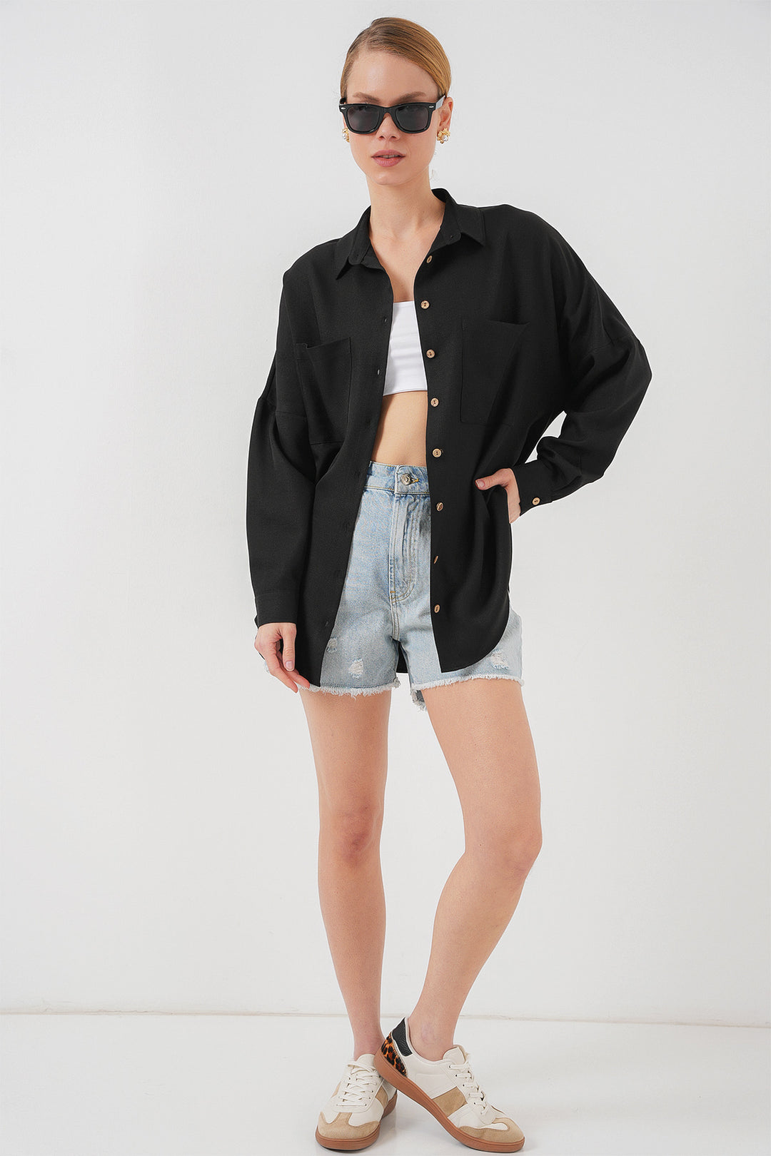 BGD Women Oversized Linen Shirt - Black - East Meadow