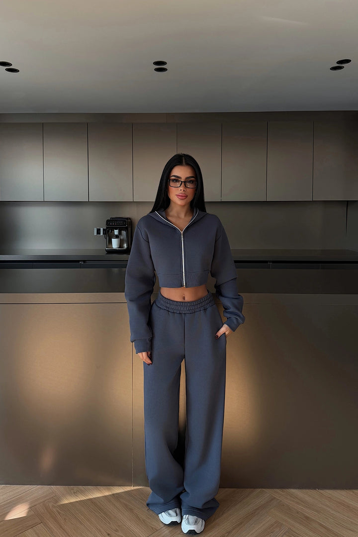 EYY Women Smoke-colored tracksuit with a zipper - Morristown