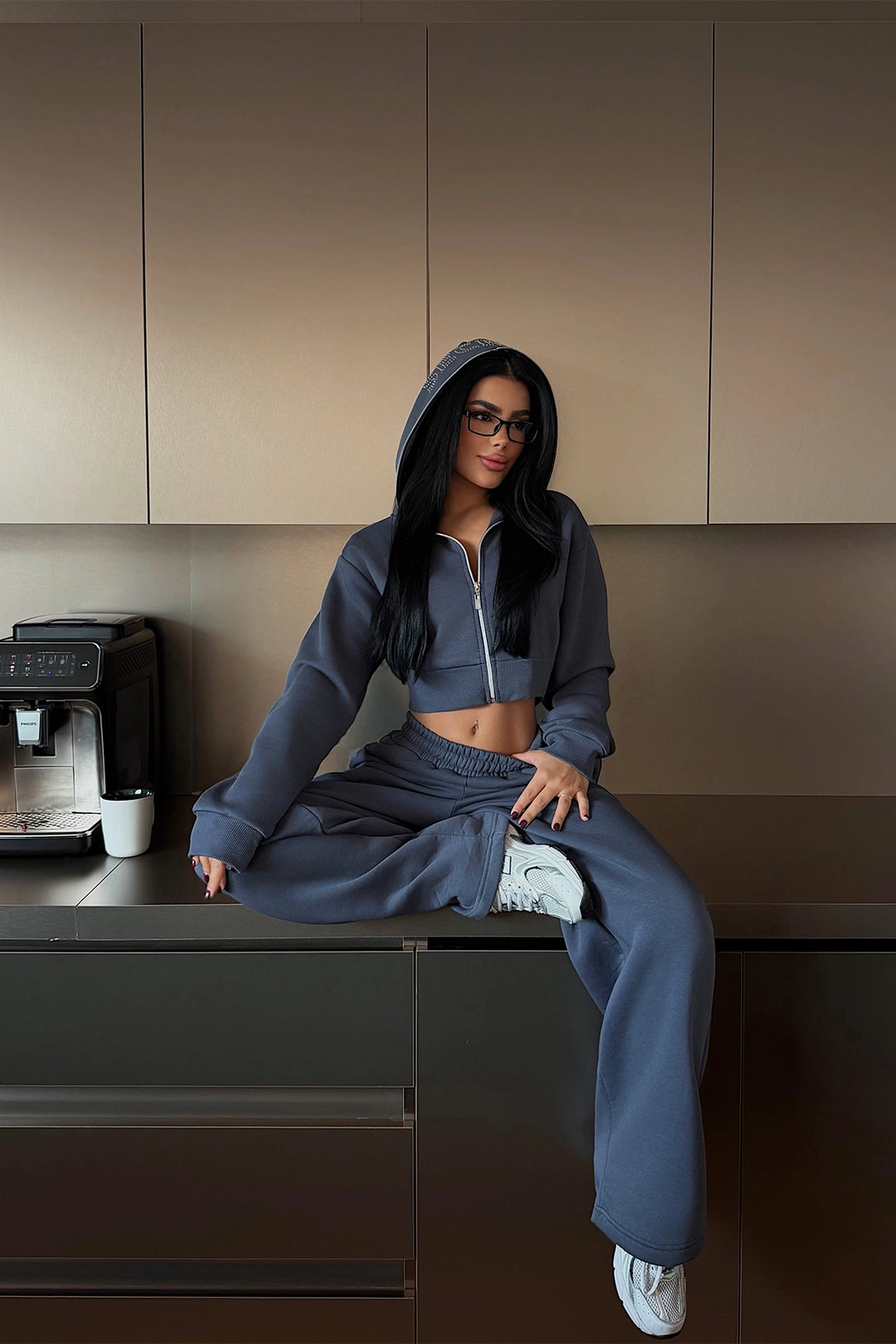 EYY Women Smoke-colored tracksuit with a zipper - Morristown
