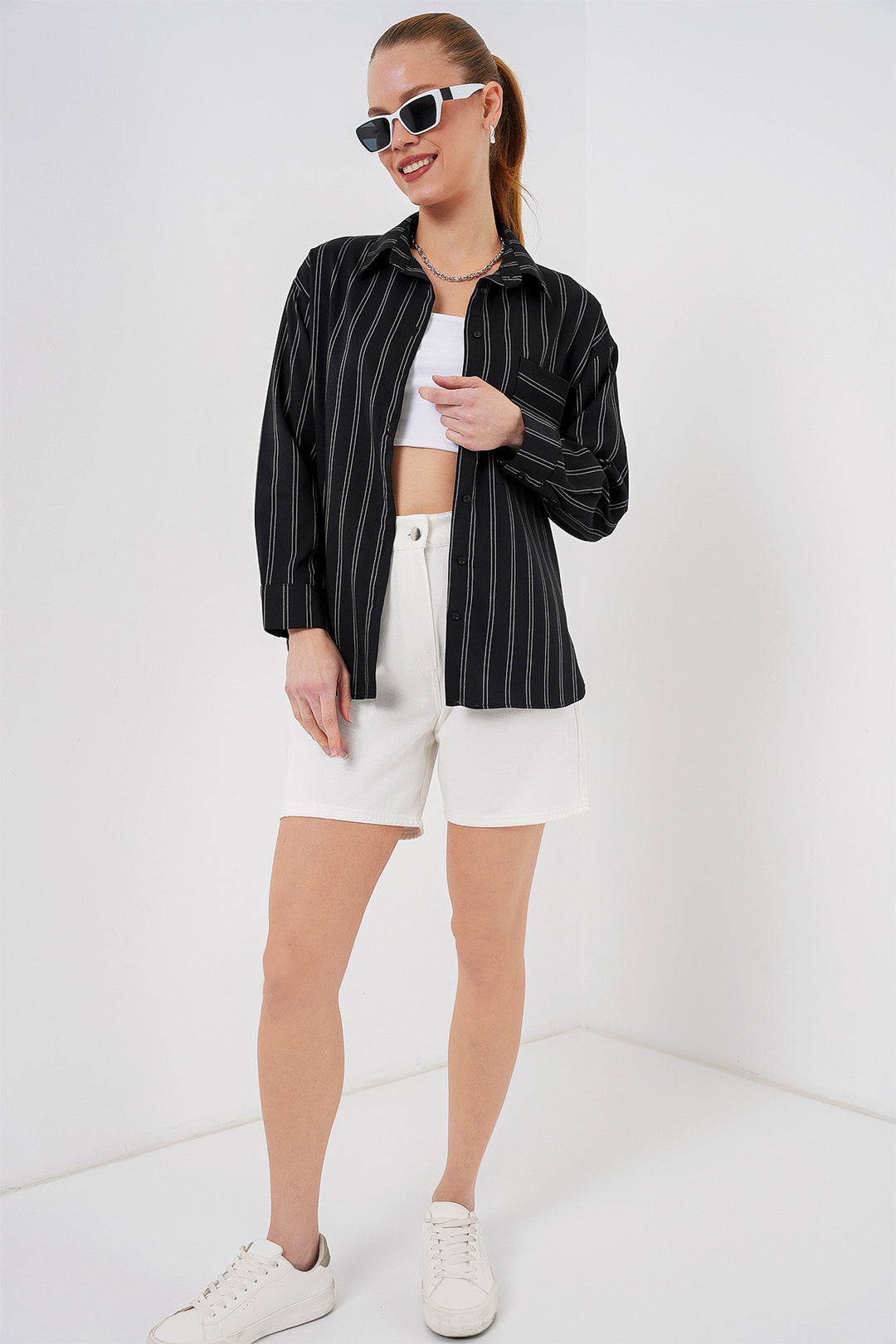 BGD Women Pocket Oversized Shirt - Black - Santarém