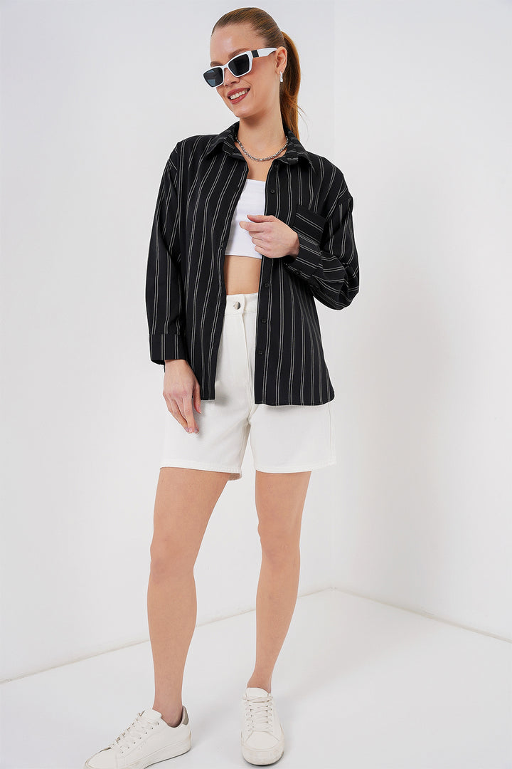 BGD Women Pocket Oversized Shirt - Black - Santarém