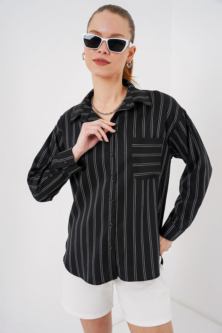 BGD Women Pocket Oversized Shirt - Black - Santarém