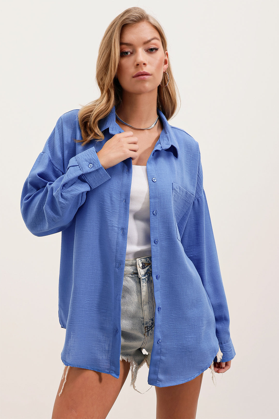 BGD Women Single Pocket Oversized Linen Shirt - Saks - Berlin