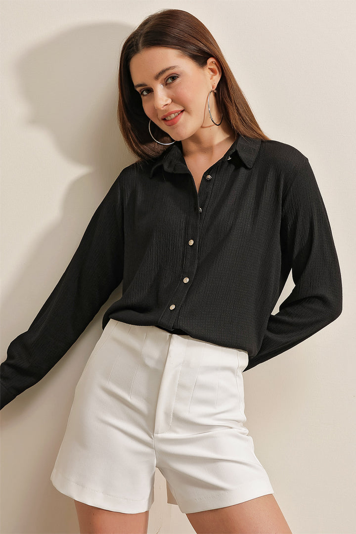 BGD Women Knitted Shirt - Black - Avondale