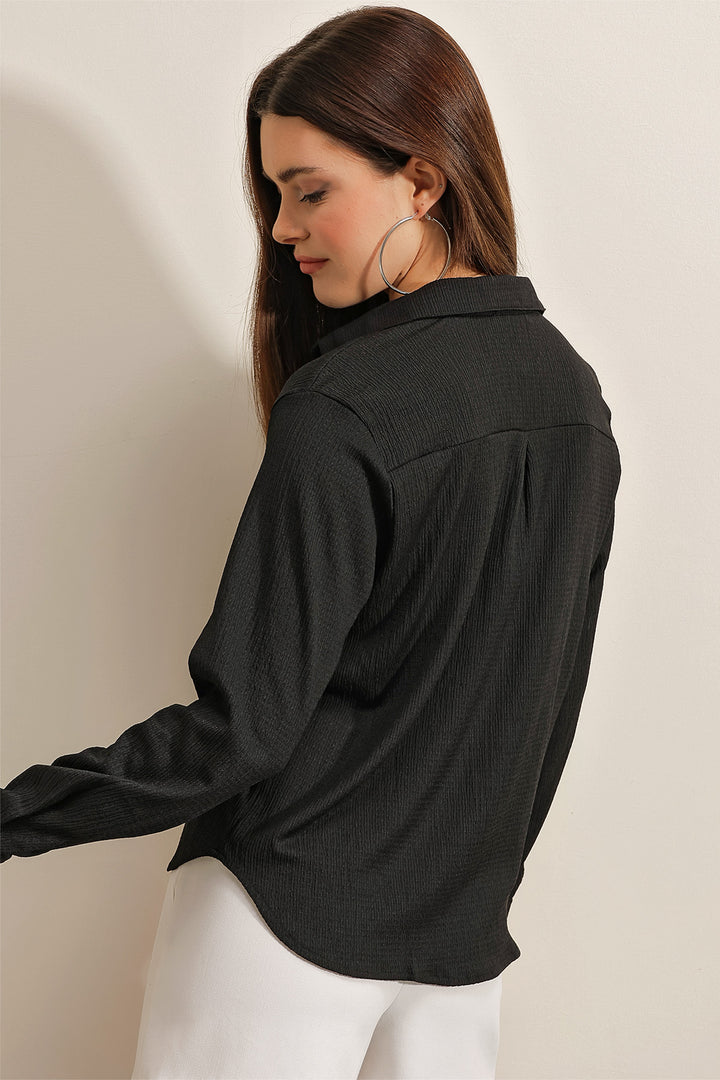 BGD Women Knitted Shirt - Black - Avondale