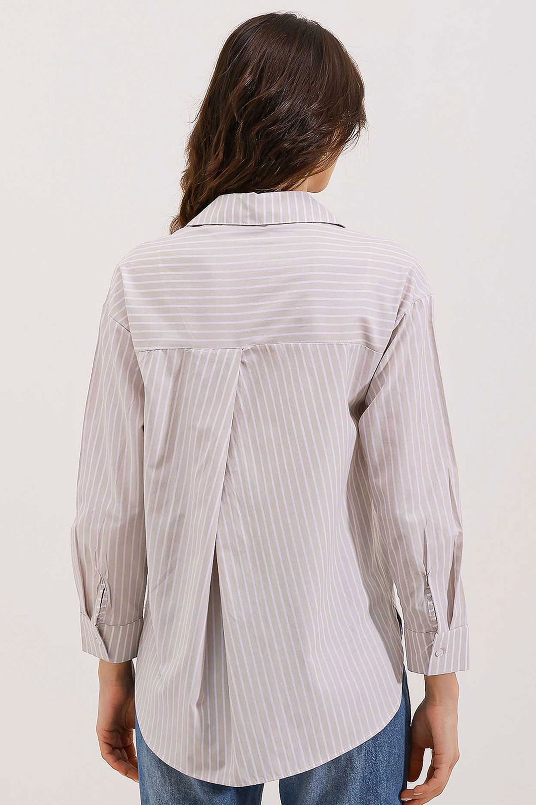 BGD Women Striped Oversized Shirt - Cream - Avondale