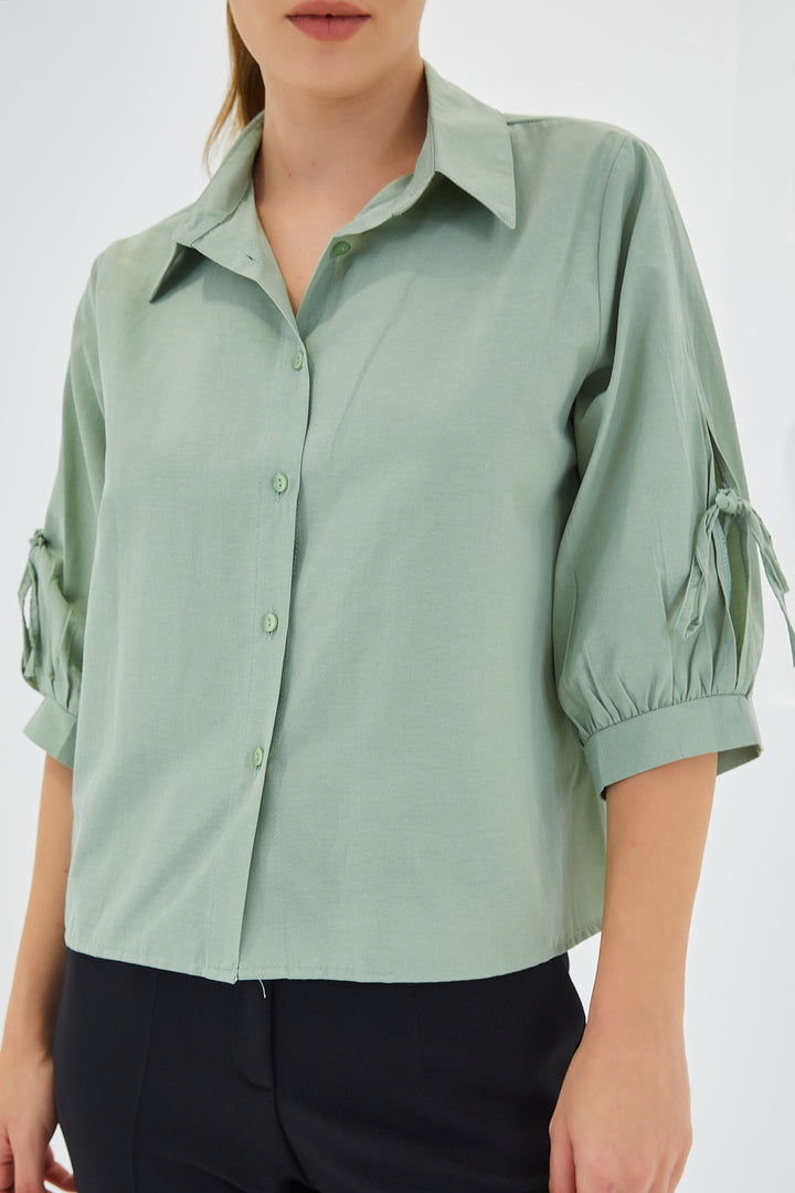 BGD Women Women's Cropped T-shirt in Çağla Green with Arm Detail 20246 - Avondale