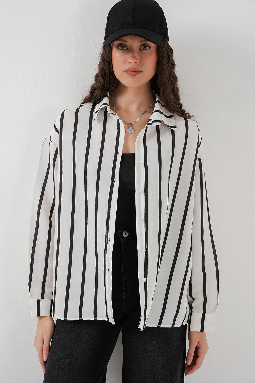 BGD Women Striped Oversize Basic T-Shirt - Black - White - Vancouver