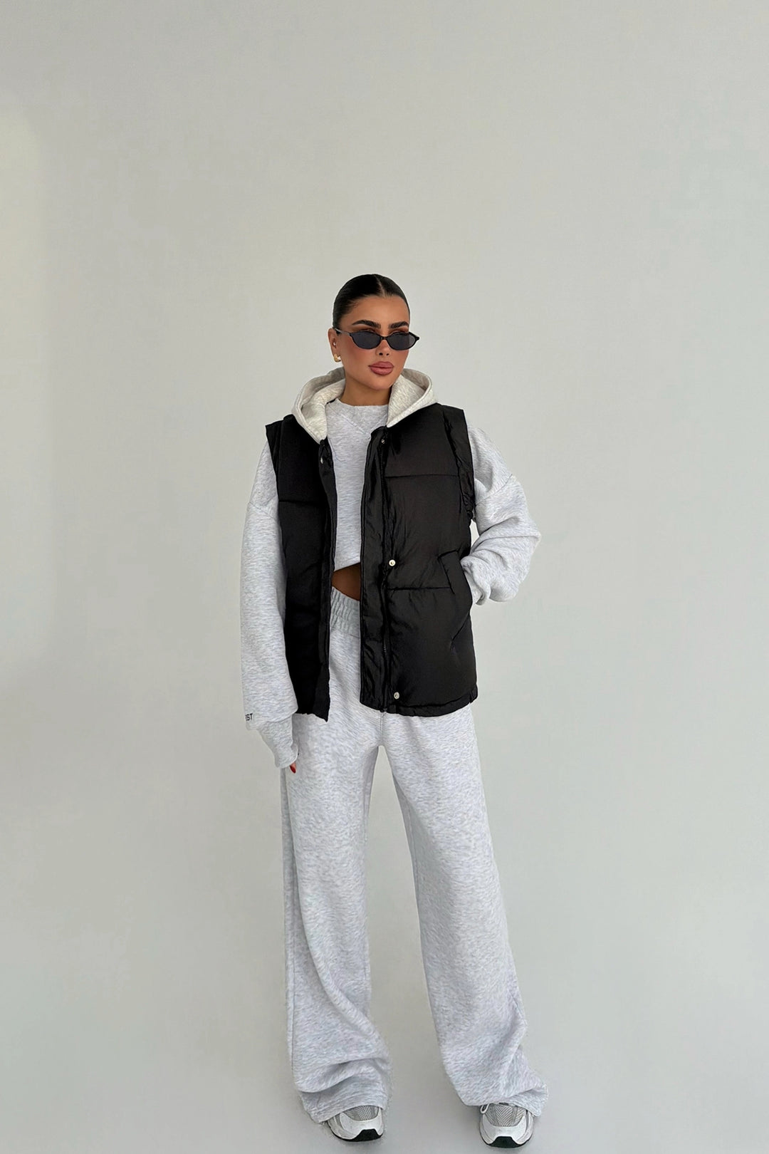 EYY Women Black Hooded Vest - Frederick