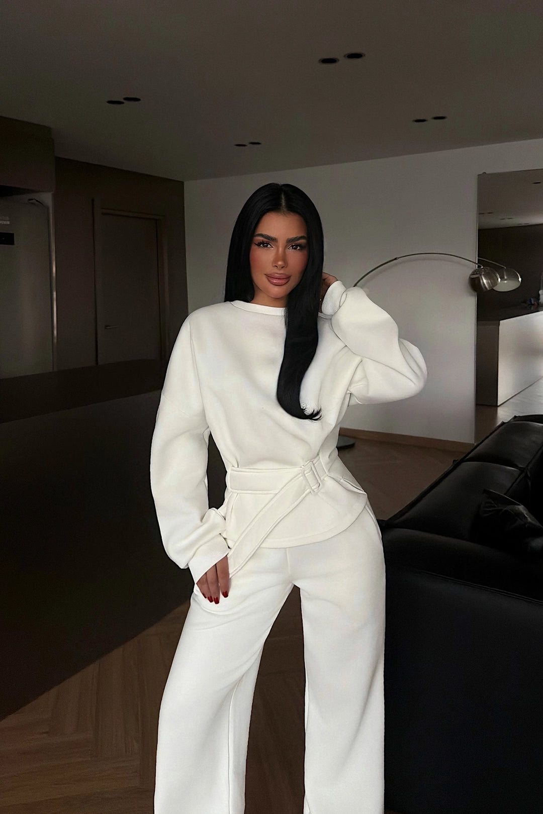 EYY Women White Luzzy Tracksuit - Villahermosa