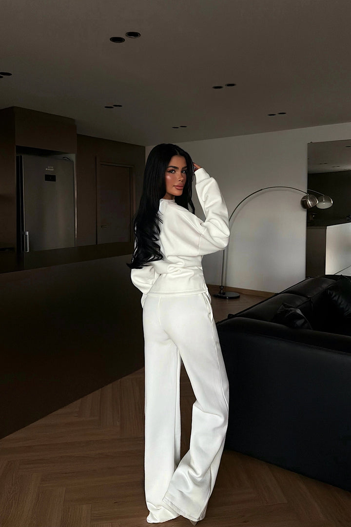EYY Women White Luzzy Tracksuit - Villahermosa