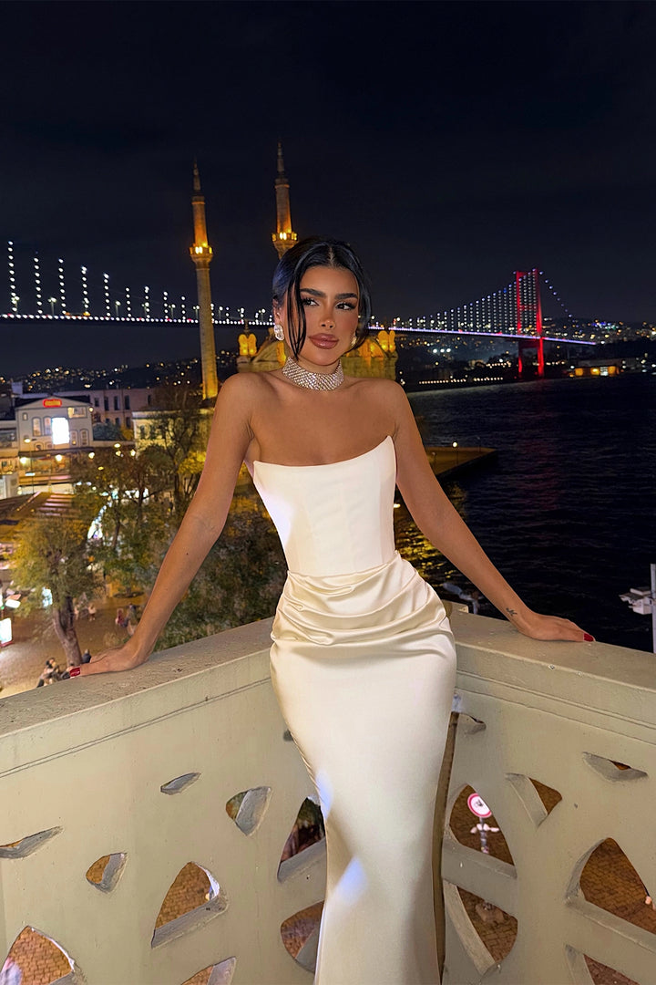 EYY Women White Velora Satin Dress - Reston