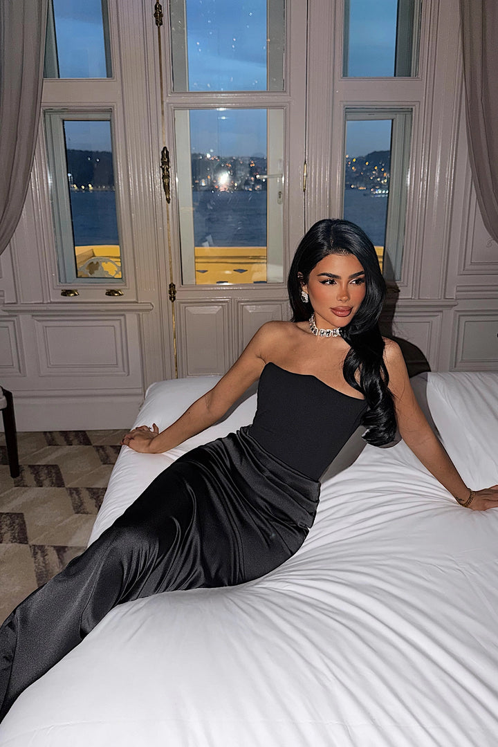 EYY Women Black Velora Satin Dress - Puebla