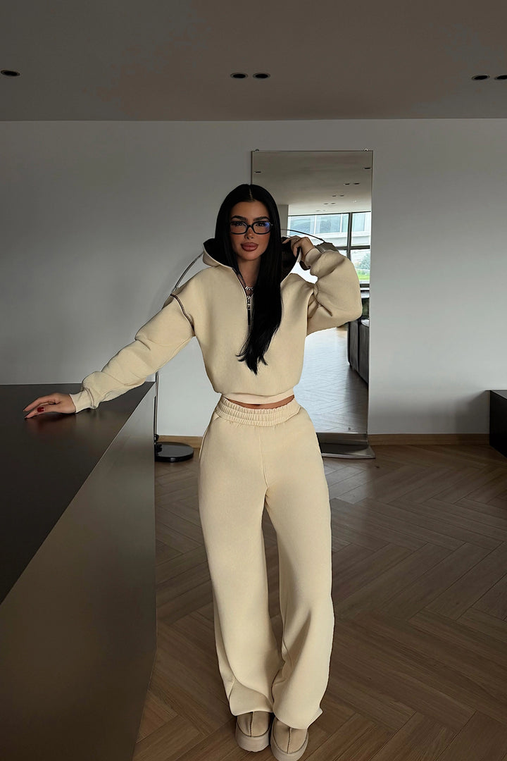 EYY Women Cream Half-Zip Tracksuit Set - Bottrop