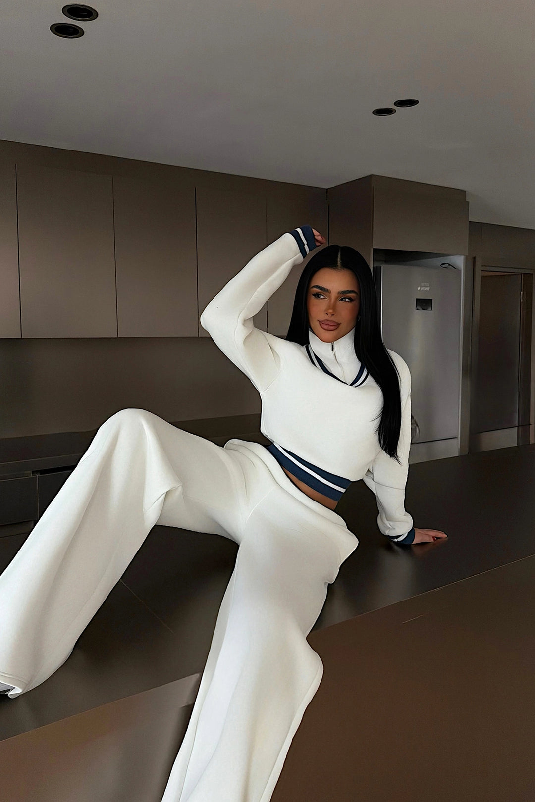 EYY Women White Turtleneck Tracksuit Set - Spalding
