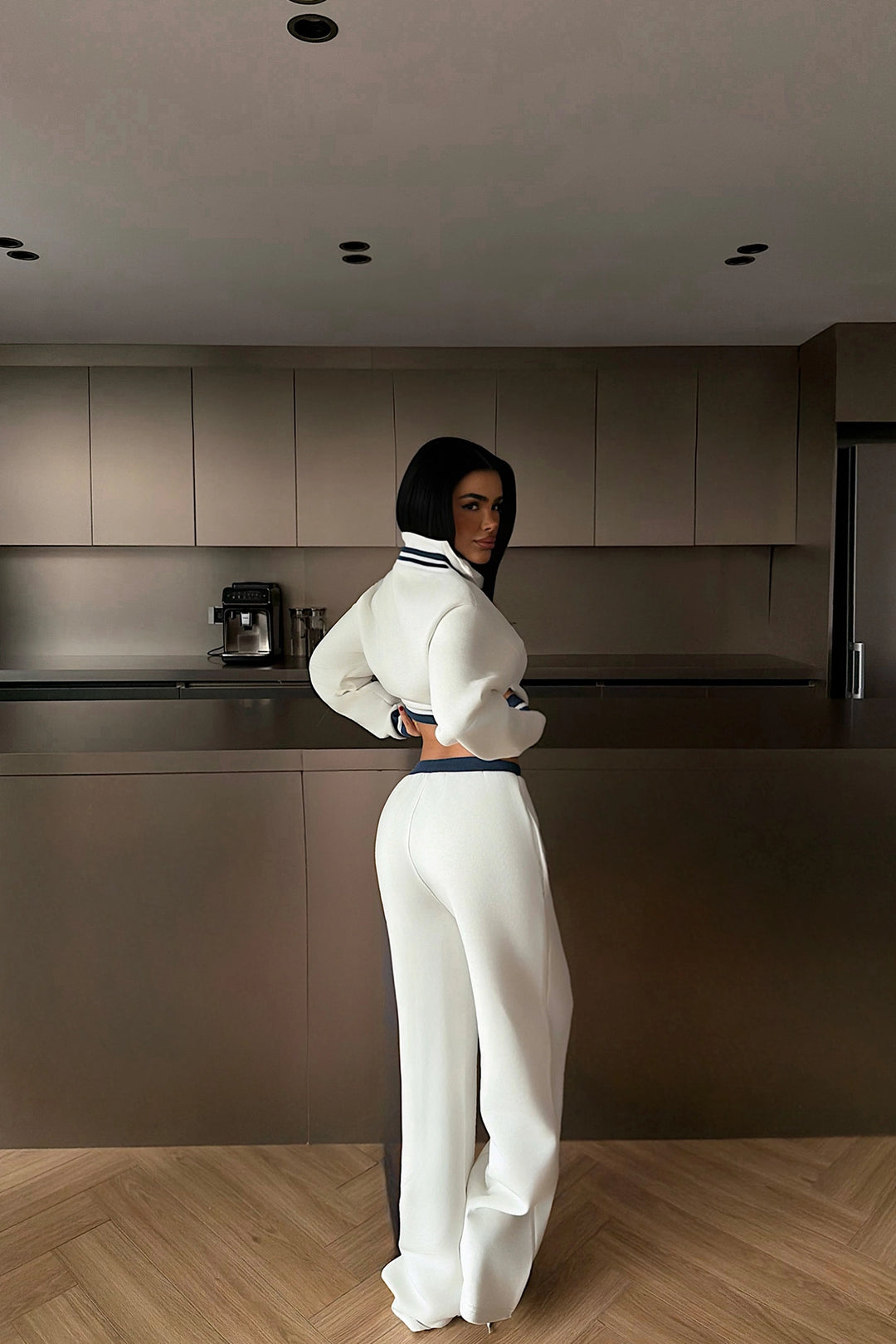 EYY Women White Turtleneck Tracksuit Set - Spalding