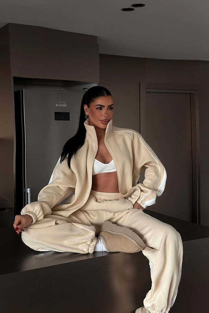 EYY Women Cream Gionna Tracksuit Set - Monroe
