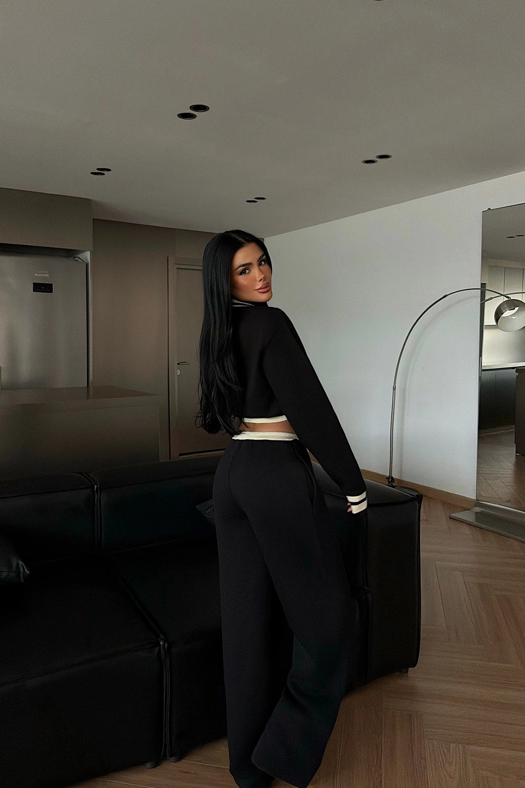 EYY Women Black Turtleneck Tracksuit Set - Santa Cruz