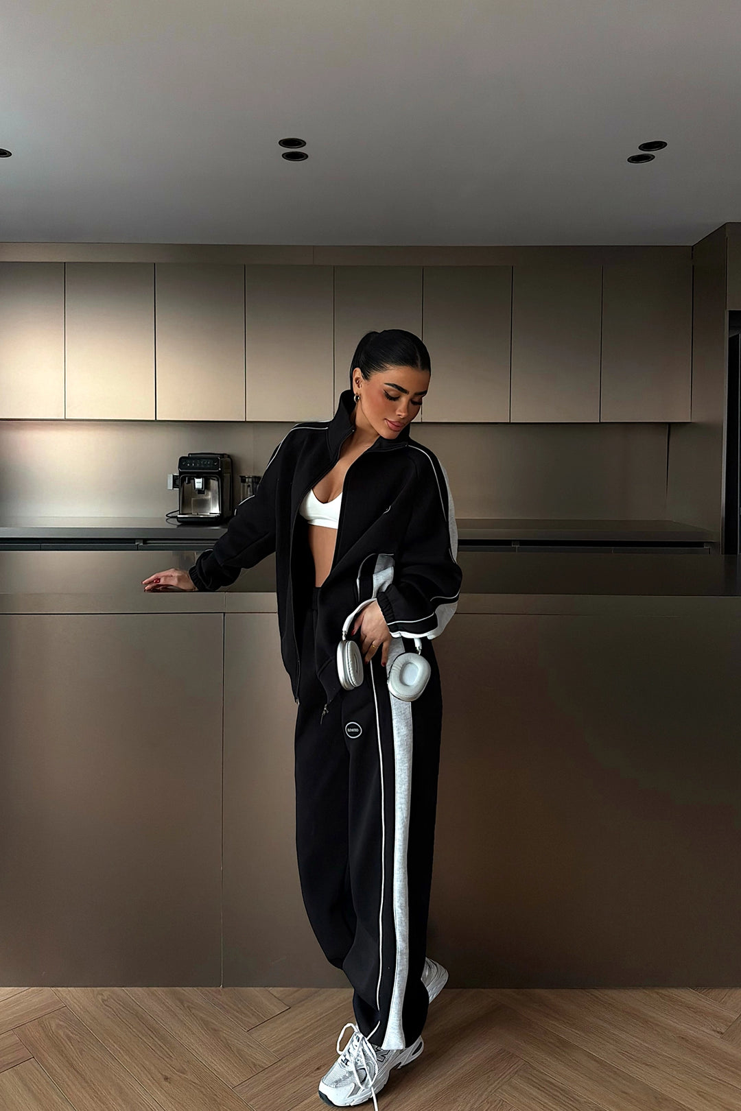 EYY Women Siyah Yükseltilmiş Baskılı Eşofman Takımı - Licata