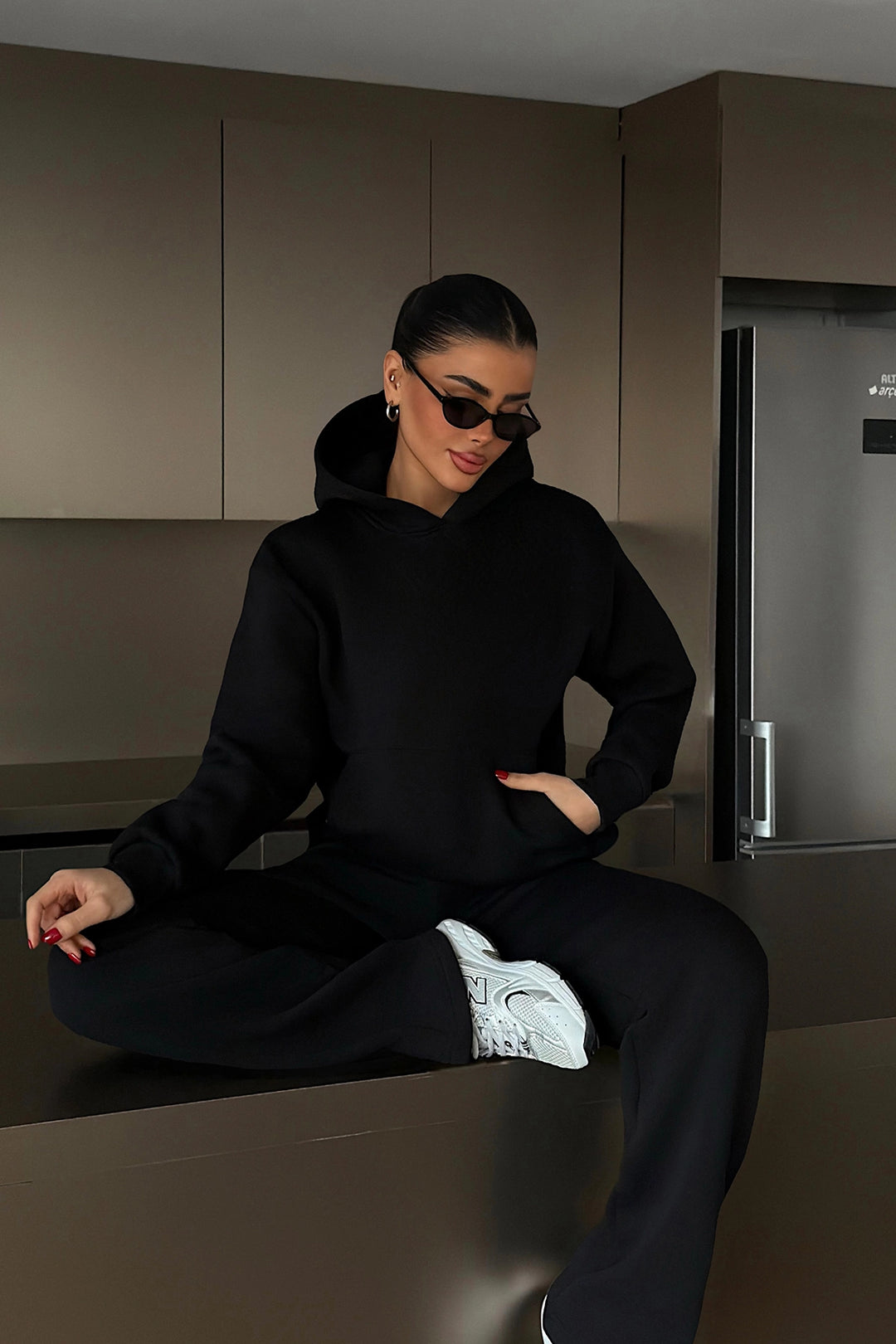 EYY Women Black Hooded Tracksuit Set - Istres